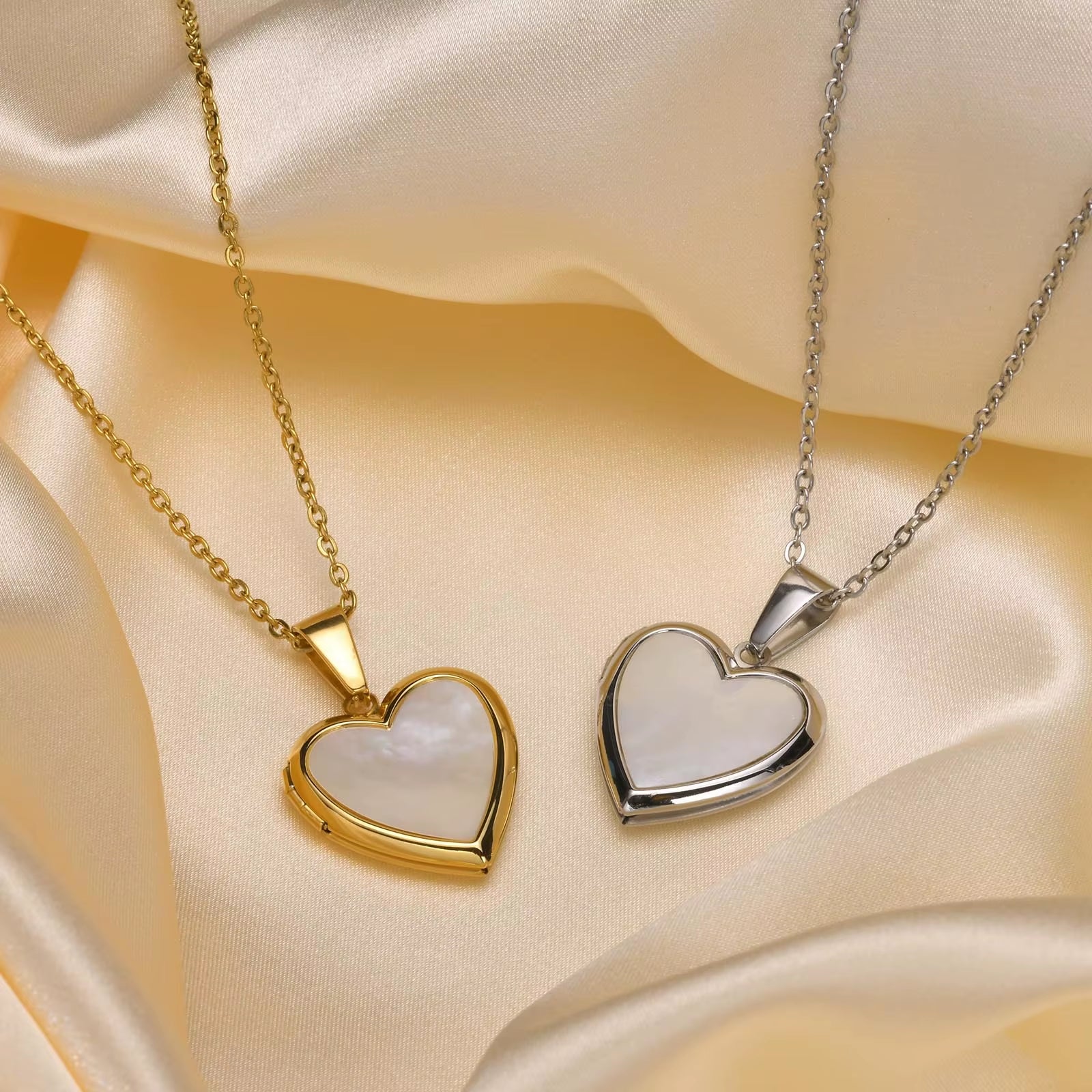 Women Locket Necklaces, Openable Heart Pendants, Stainless Steel Shell Photo Frame Necklace