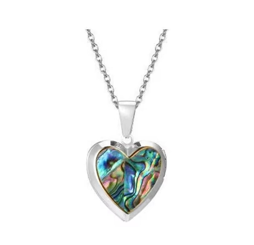 Women Locket Necklaces, Openable Heart Pendants, Stainless Steel Shell Photo Frame Necklace