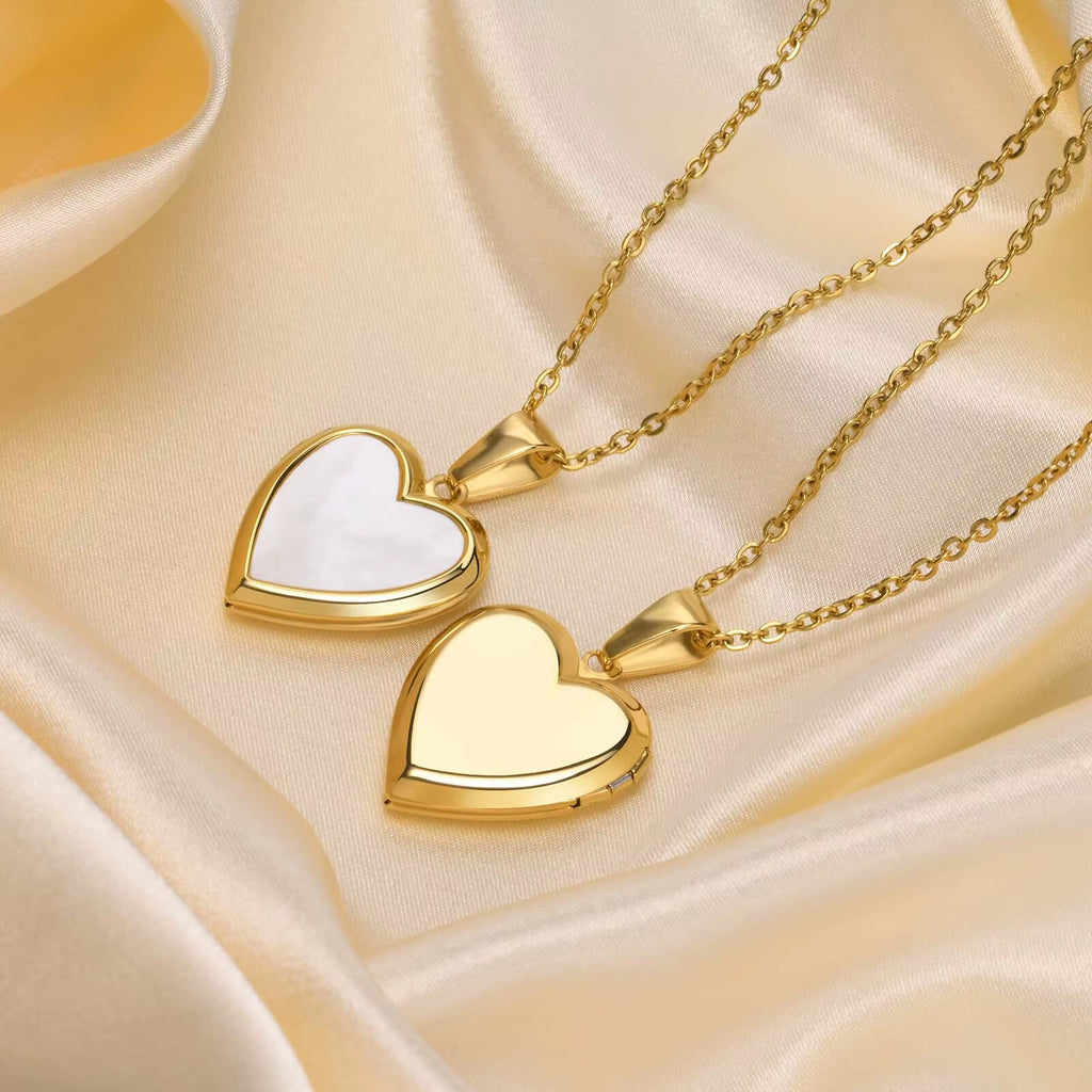 Women Locket Necklaces, Openable Heart Pendants, Stainless Steel Shell Photo Frame Necklace